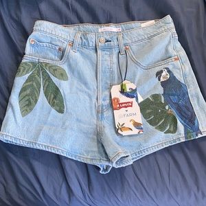 FARMRio x Levi’s Ribcage Short NWT